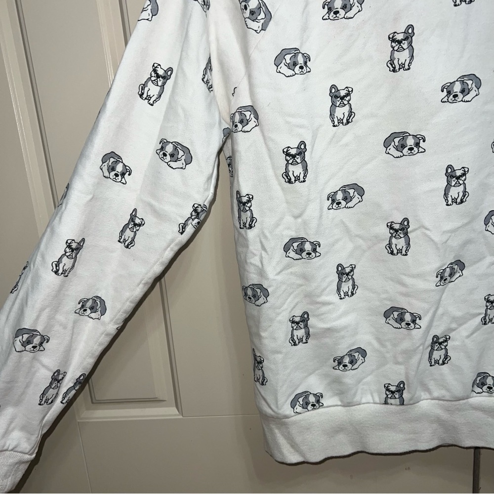 Forever 21 White and Black Dog Print Pullover Sweatshirt Size Medium - Picture 2 of 6